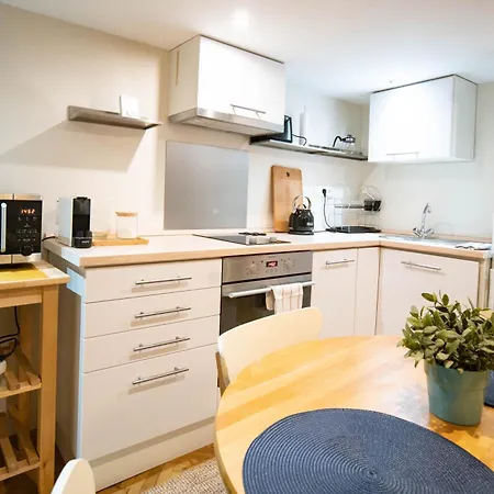 Apartmán Free Parking Broadway - Ac, 2people, Fast Wifi, Smart Tv *